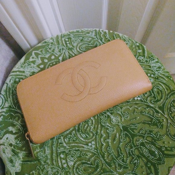 Chanel Caviar Leather Zip Wallet - Picture 3 of 16